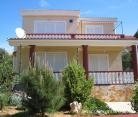 Apartment Mandre, private accommodation in city Pag, Croatia