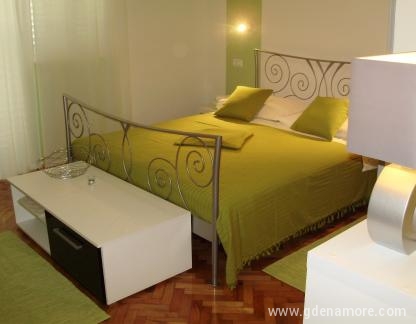 Aartmani Primosten, private accommodation in city Primo&scaron;ten, Croatia - Apartman Ružmarin