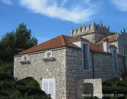 VILLA KA&Scaron;TIL: GOOD IN THE PRE-SEASON, private accommodation in city Korčula, Croatia - vila Ka&scaron;til