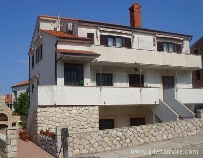 APARTMENTS EVA, private accommodation in city Cres, Croatia - APARTMAN EVA 1