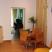 APARTMANI VOJIN, Zeleni apartman (2-4)), privatni smeštaj u mestu Risan, Crna Gora - Dnevna soba