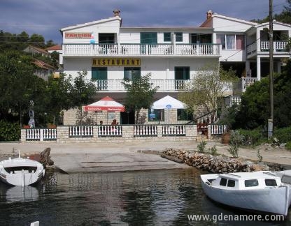 Ресторант и пансион, частни квартири в града Dugi Otok, Хърватия