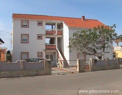 Apartmani &amp;#34;Danica&amp;#34;, privatni smeštaj u mestu Vir, Hrvatska - a1