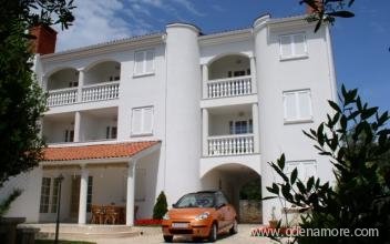 Apartamentos Paloma blanca, alojamiento privado en Medulin, Croacia