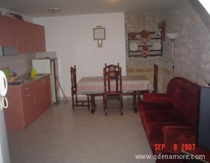 Wohnungen &bdquo;IVA&ldquo;, Privatunterkunft im Ort Vrsar, Kroatien - Dnevni boravak