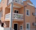 apartmanok Vodicében, Magán szállás a községben Vodice, Horvátország