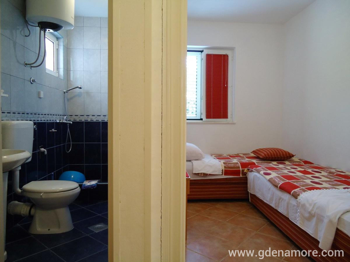 Leiligheter Sijerkovic White, privat innkvartering i sted Bijela, Montenegro