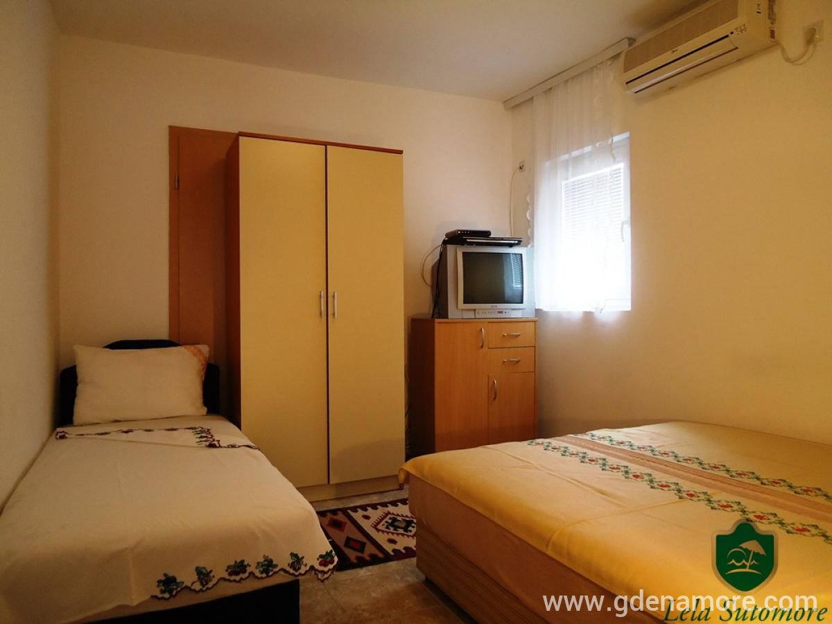 Casa privata Lela-Maja, alloggi privati a Sutomore, Montenegro