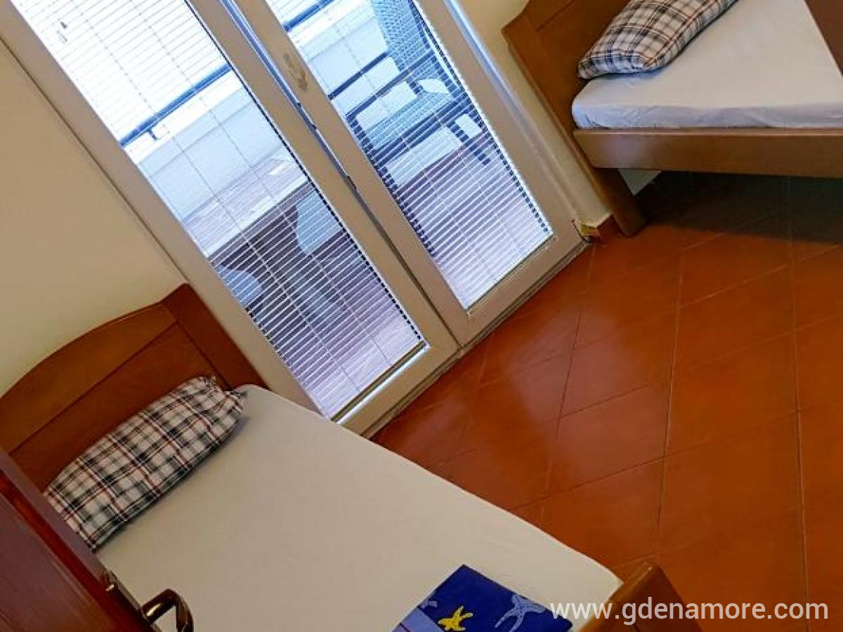 Apartmaji Aro, zasebne nastanitve v mestu Dobre Vode, Črna gora