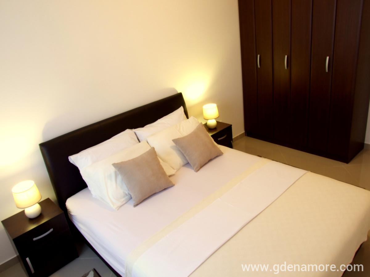 Tu apartamento en el mar, alojamiento privado en Bar, Montenegro - DSCF7775