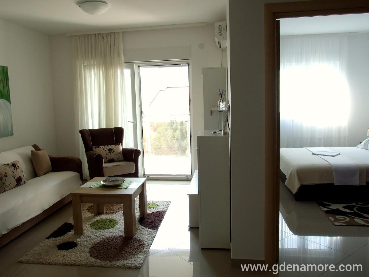 Tu apartamento en el mar, alojamiento privado en Bar, Montenegro - DSCF7838