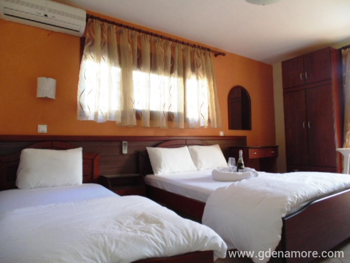 House Sartios, logement privé à Sarti, Grèce - Bedroom (2)