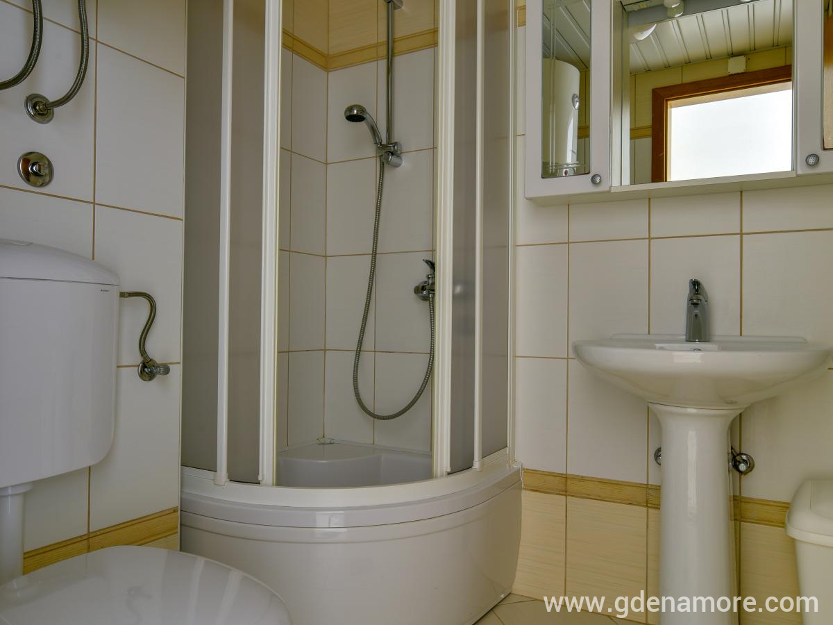 Rom og leiligheter Davidovic, privat innkvartering i sted Petrovac, Montenegro - DUS_1282