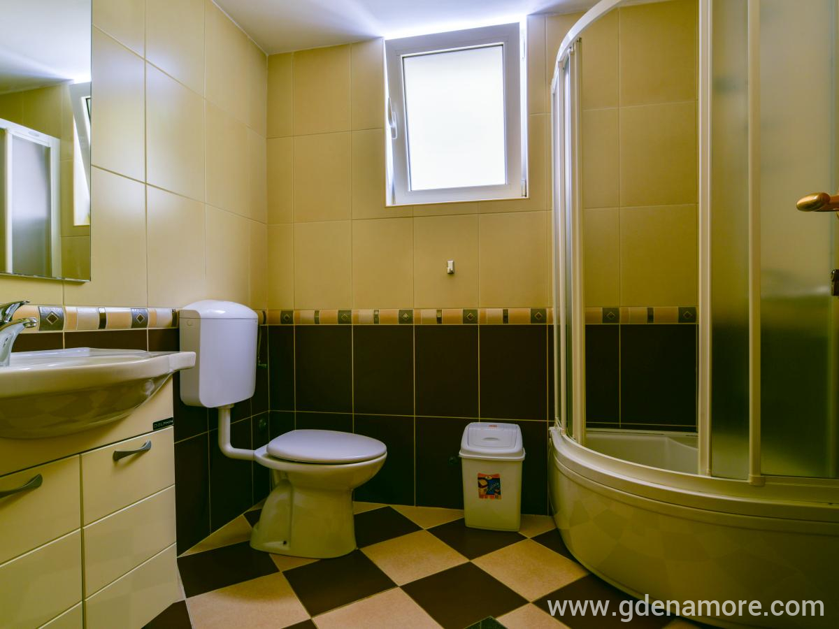 Rom og leiligheter Davidovic, privat innkvartering i sted Petrovac, Montenegro - DUS_1306