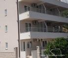 Wohnungen Vico 65, Privatunterkunft im Ort Igalo, Montenegro