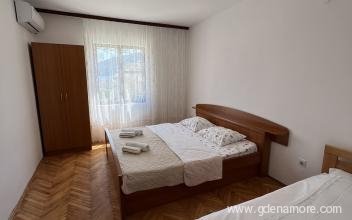 APARTMANI SAMARDŽIĆ, Magán szállás a községben Igalo, Montenegró