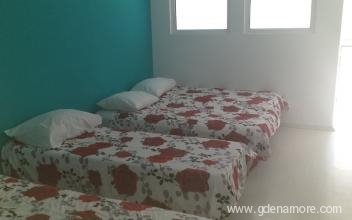 Apartman Suzana, private accommodation in city Sutomore, Montenegro