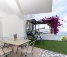 Anesis Seaview Apartments, privat innkvartering i sted Neos Marmaras, Hellas