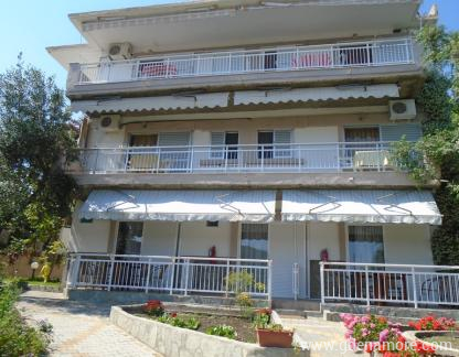 &Sigma;&tau;&omicron;ύ&nu;&tau;&iota;&omicron; Ά&nu;&nu;&alpha;, &epsilon;&nu;&omicron;&iota;&kappa;&iota;&alpha;&zeta;ό&mu;&epsilon;&nu;&alpha; &delta;&omega;&mu;ά&tau;&iota;&alpha; &sigma;&tau;&omicron; &mu;έ&rho;&omicron;&sigmaf; Toroni, Greece - anna-studios-toroni-sithonia-1