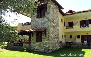 Apartmaji Blue Sky, zasebne nastanitve v mestu Vourvourou, Grčija