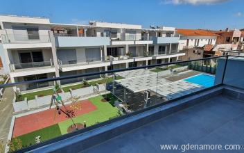 Appartamento Bomo Lux, alloggi privati a Nikiti, Grecia