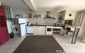 Elena 3 Apartman, Mag&aacute;n sz&aacute;ll&aacute;s a k&ouml;zs&eacute;gben Kavala, G&ouml;r&ouml;gorsz&aacute;g