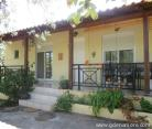 Elena's House Garden, private accommodation in city Skala Kallirachi, Greece
