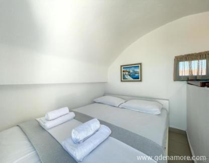 Emerald Seaside Apartment, logement priv&eacute; &agrave; Pefkohori, Gr&egrave;ce - emerald-seaside-apartment-pefkohori-kassandra-1