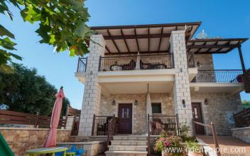 Apartamentos de lujo Feggaropetra, alojamiento privado en Sivota, Grecia