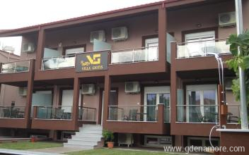 Giotis Villa, Mag&aacute;n sz&aacute;ll&aacute;s a k&ouml;zs&eacute;gben Skala Sotiros, G&ouml;r&ouml;gorsz&aacute;g