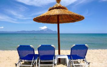 Ikies Apollon Boutique Hotel, alloggi privati a Sarti, Grecia