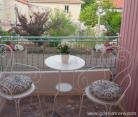 La Casa Rosa Apartment, private accommodation in city Lefkas, Greece