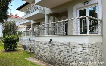 Villa Pavlos Helios, alloggi privati a Pefkohori, Grecia