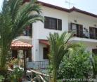 Pondia Lelevose Apartments, private accommodation in city Ammoiliani, Greece
