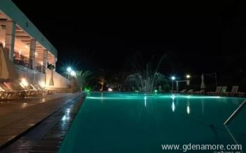 Hotel Rema, zasebne nastanitve v mestu Vourvourou, Grčija