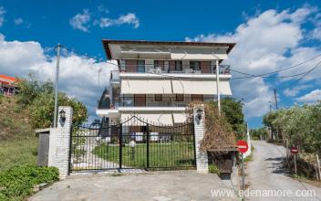 Sithonia Blue Rooms and Apartments, privat innkvartering i sted Neos Marmaras, Hellas