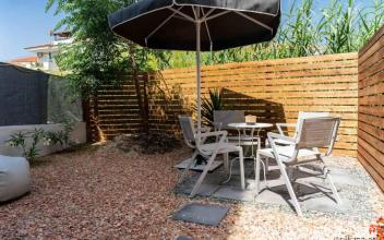 Apartma Elena 4, zasebne nastanitve v mestu Nea Peramos, Grčija