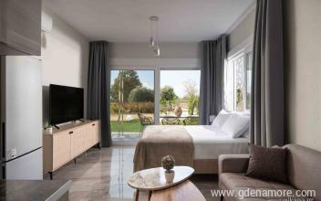 Amadeus Golden Resort, Mag&aacute;n sz&aacute;ll&aacute;s a k&ouml;zs&eacute;gben Toroni, G&ouml;r&ouml;gorsz&aacute;g