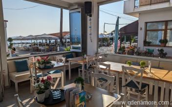 La Scala Family Apartments, private accommodation in city Nea Rodha, Greece