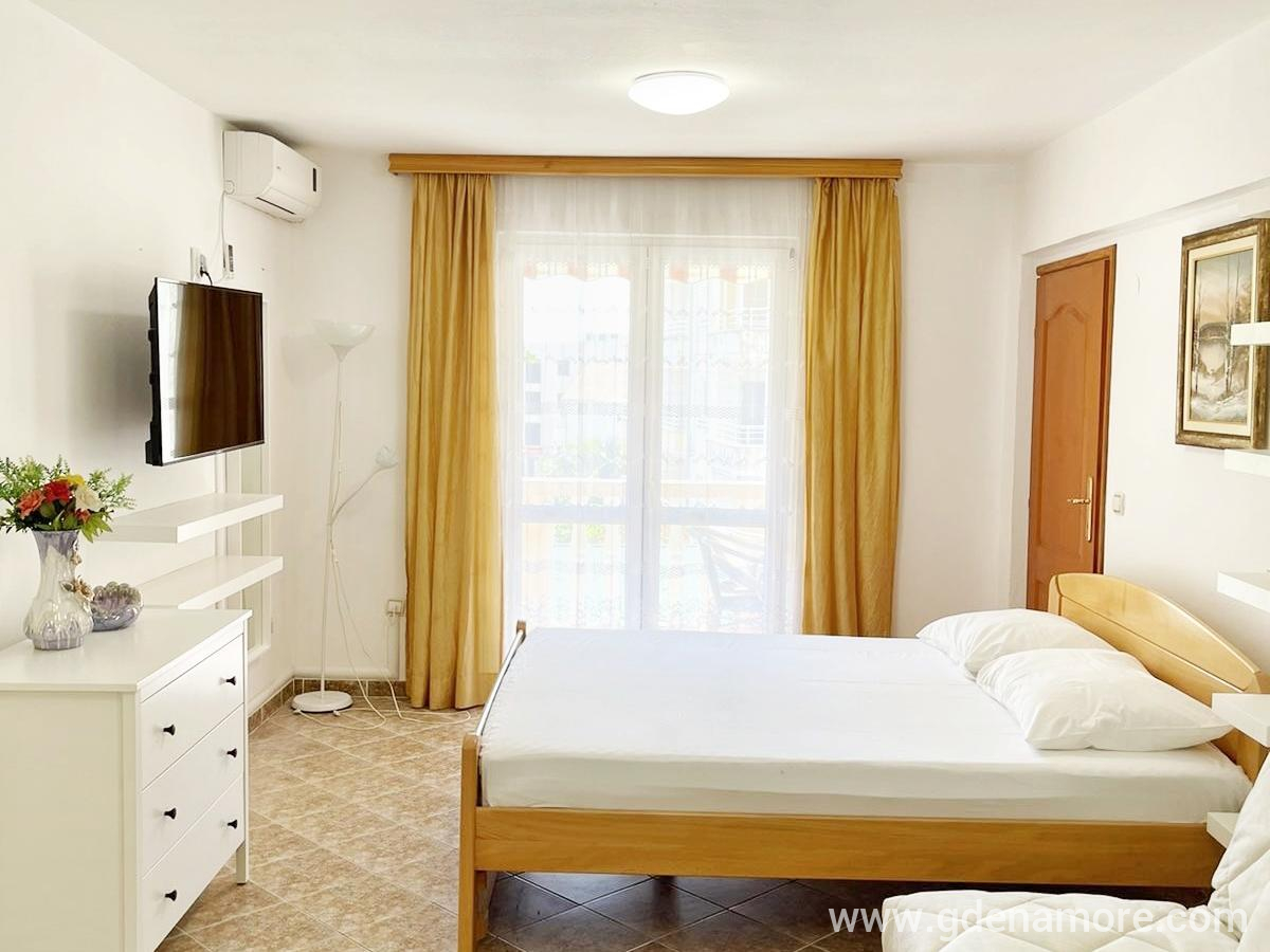 Villa Jadran, privat innkvartering i sted Rafailovići, Montenegro - 4468