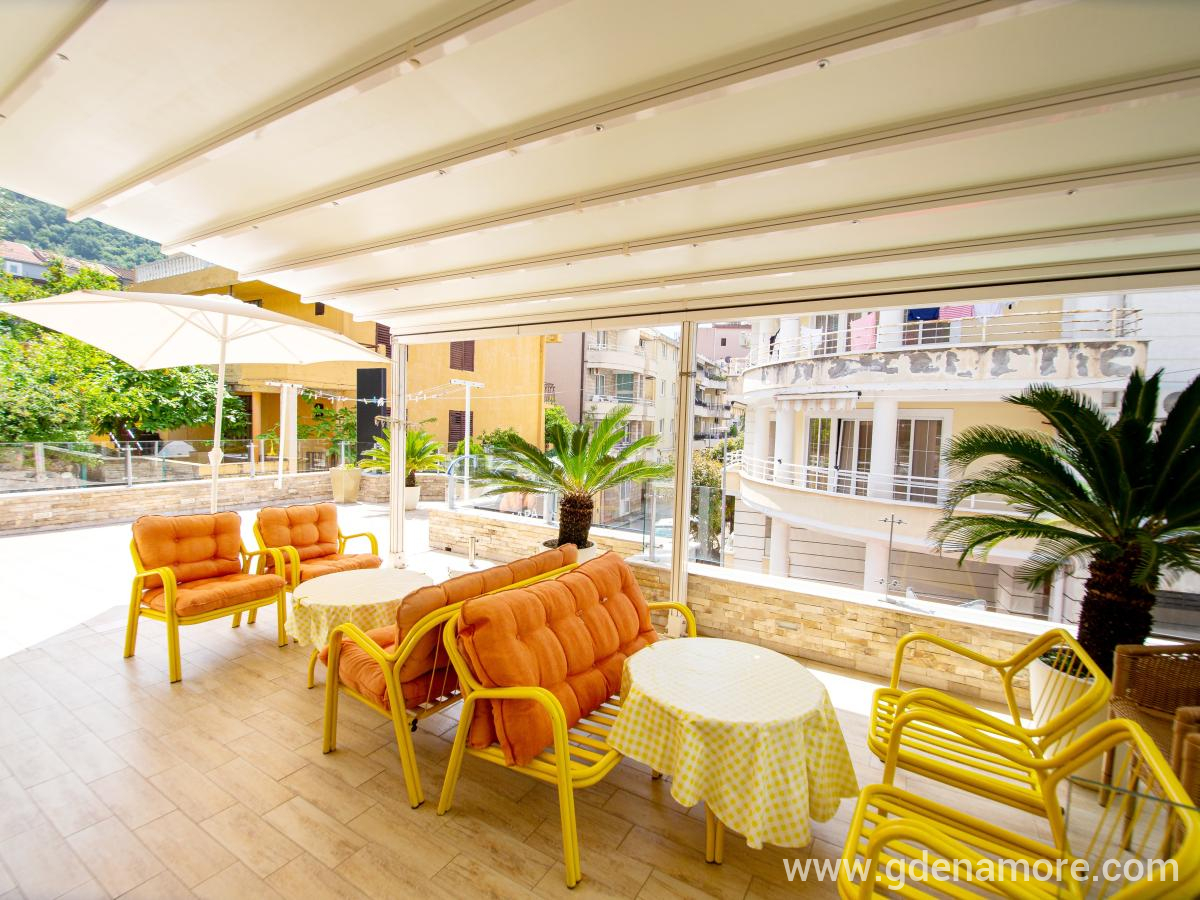 Villa Jadran, privat innkvartering i sted Rafailovići, Montenegro - 4495