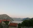 Lemon House, Mag&aacute;n sz&aacute;ll&aacute;s a k&ouml;zs&eacute;gben Morinj, Montenegr&oacute;
