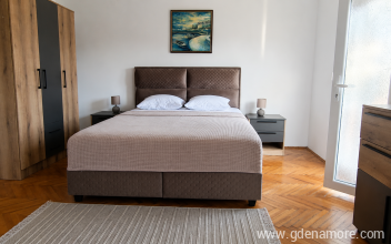 Apartman 3+1, alojamiento privado en Petrovac, Montenegro
