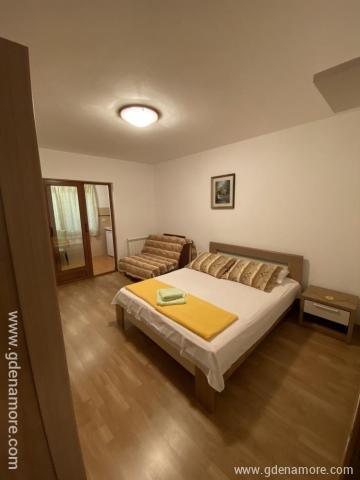 Apartman 2 en Kuca Kalezic, alojamiento privado en Budva, Montenegro