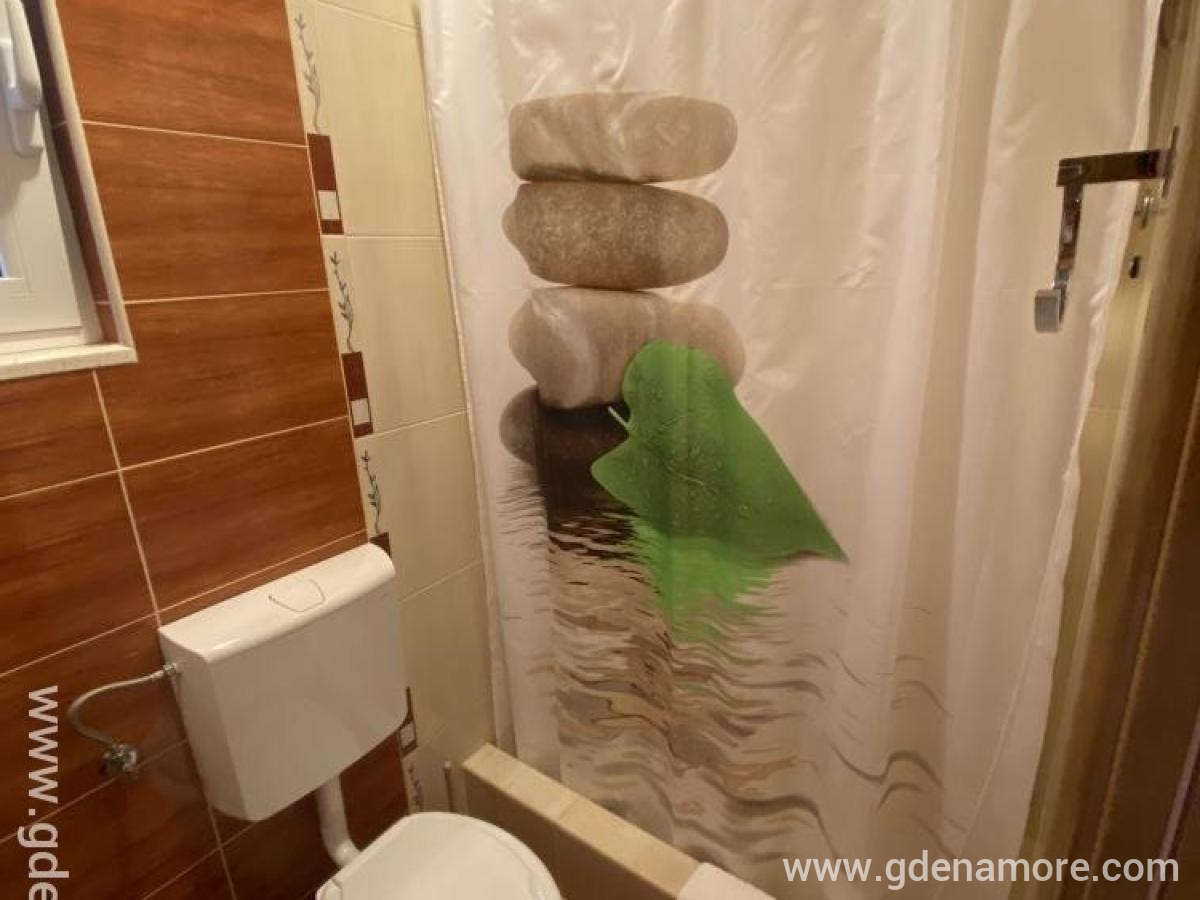 Kuca Kalezic, Apartman 4, alojamiento privado en Budva, Montenegro - IMG_5142_ylkncyShhR_1000x
