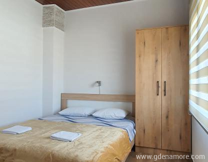 Hébergement Baošići, , logement privé à Baošići, Monténégro - Dvokrevetna soba