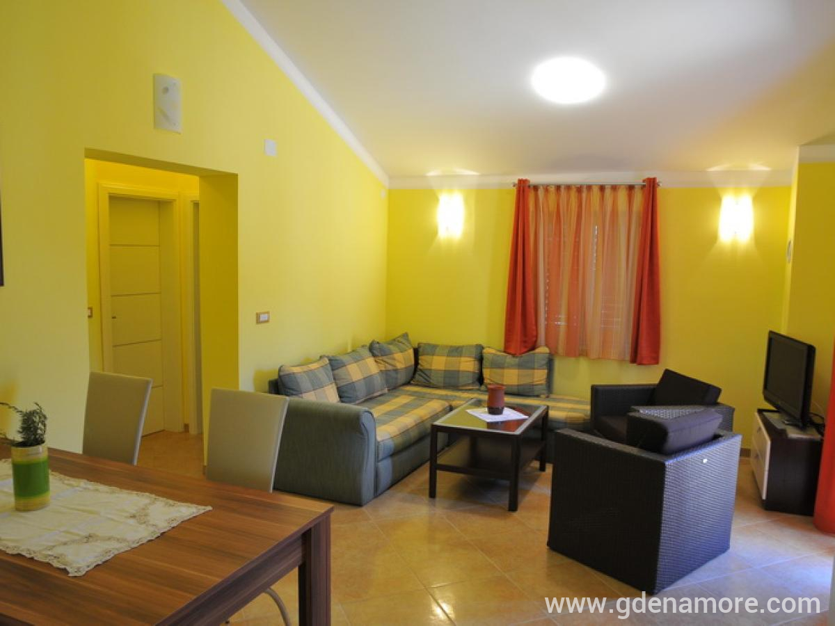Apartments Tamaris, private accommodation in city Cres, Croatia - Apartman 2 sprat