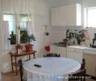 Traditional apartments Marija in Ugljan, private accommodation in city Ugljan, Croatia