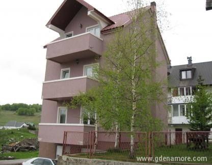 Апартаменти Попович, частни квартири в града Žabljak, Черна Гора