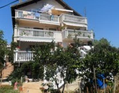 Apartment Tesic, private accommodation in city Rogoznica, Croatia